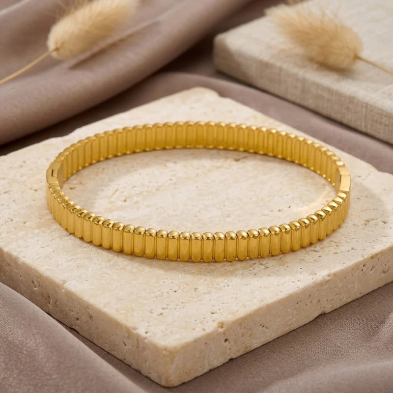 Minimalist Three-Dimensional Cylinder Textured Clasp Bracelet, Unique Design, Versatile Bangle