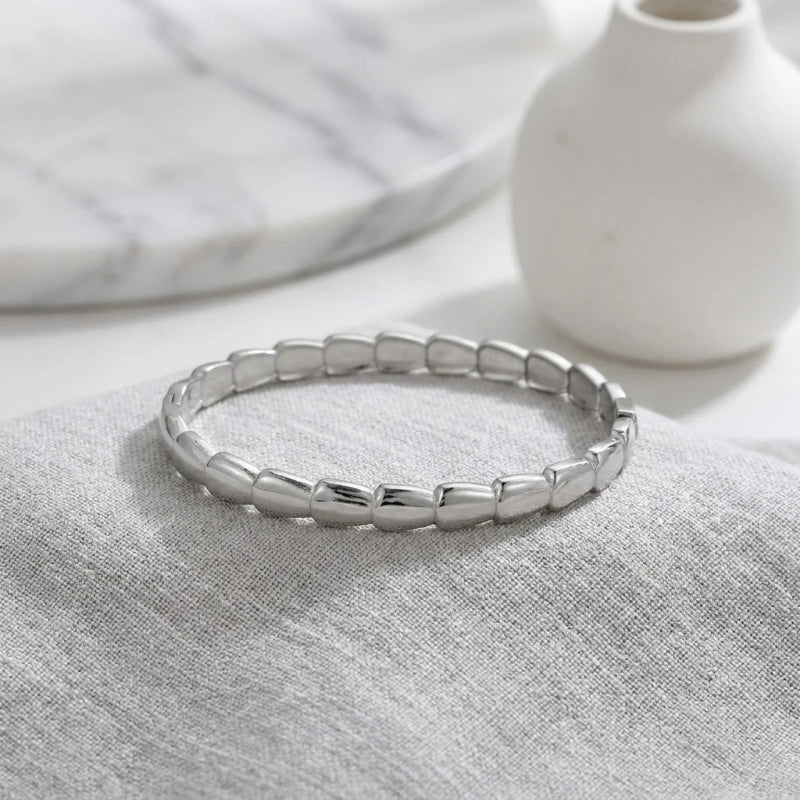Minimalist Simple Snake Shape Clasp Bracelet, Unique Design, Elegant Versatile Bangle